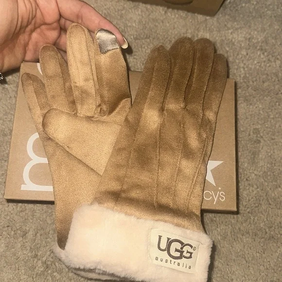 UGG Australia sheepskin gloves - Picture 4 of 7